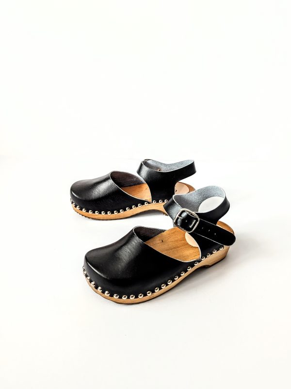 Leather clog sandals